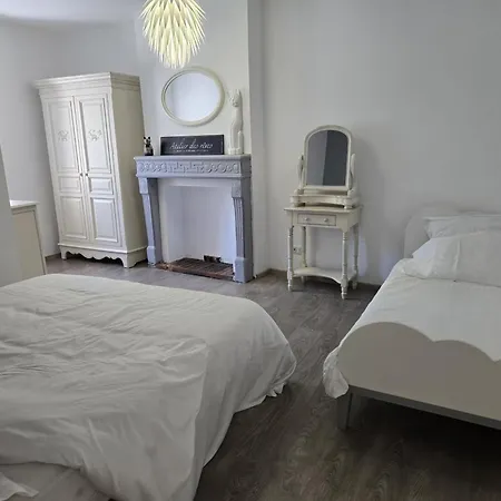 Casa de Campo De Charme Pour 3 Pers à Avec Jardin Privatif - Fr-1-489-581 Souvigny