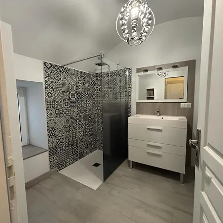 Casa de Campo De Charme Pour 3 Pers à Avec Jardin Privatif - Fr-1-489-581