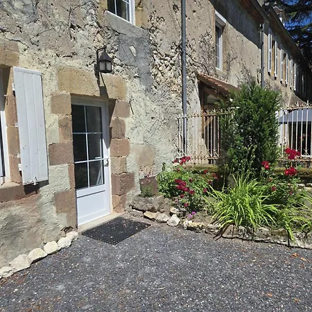 Casa de Férias De Charme Pour 3 Pers à Avec Jardin Privatif - Fr-1-489-581 Souvigny